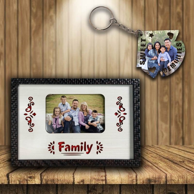 Combo Family Cutout Designer Wall Frame with Sweet Memories Keyring